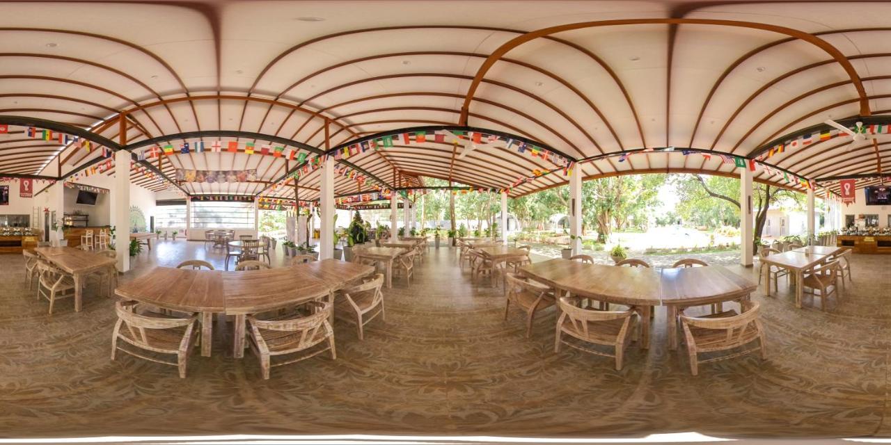 Nivadoo Resort Sigiriya Buitenkant foto The interior of the restaurant